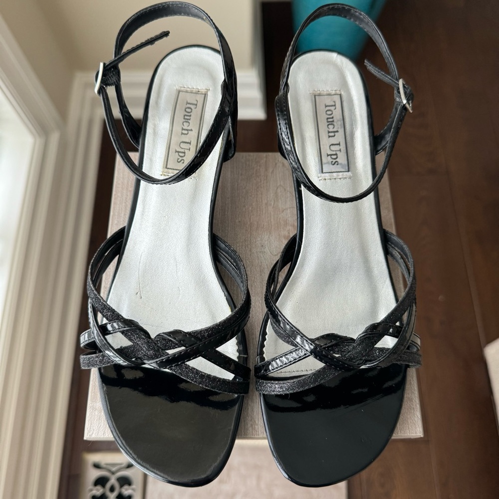 Women’s Size 9 Ankle Strap Sandal by Touch Ups - very comfortable dressy sandals